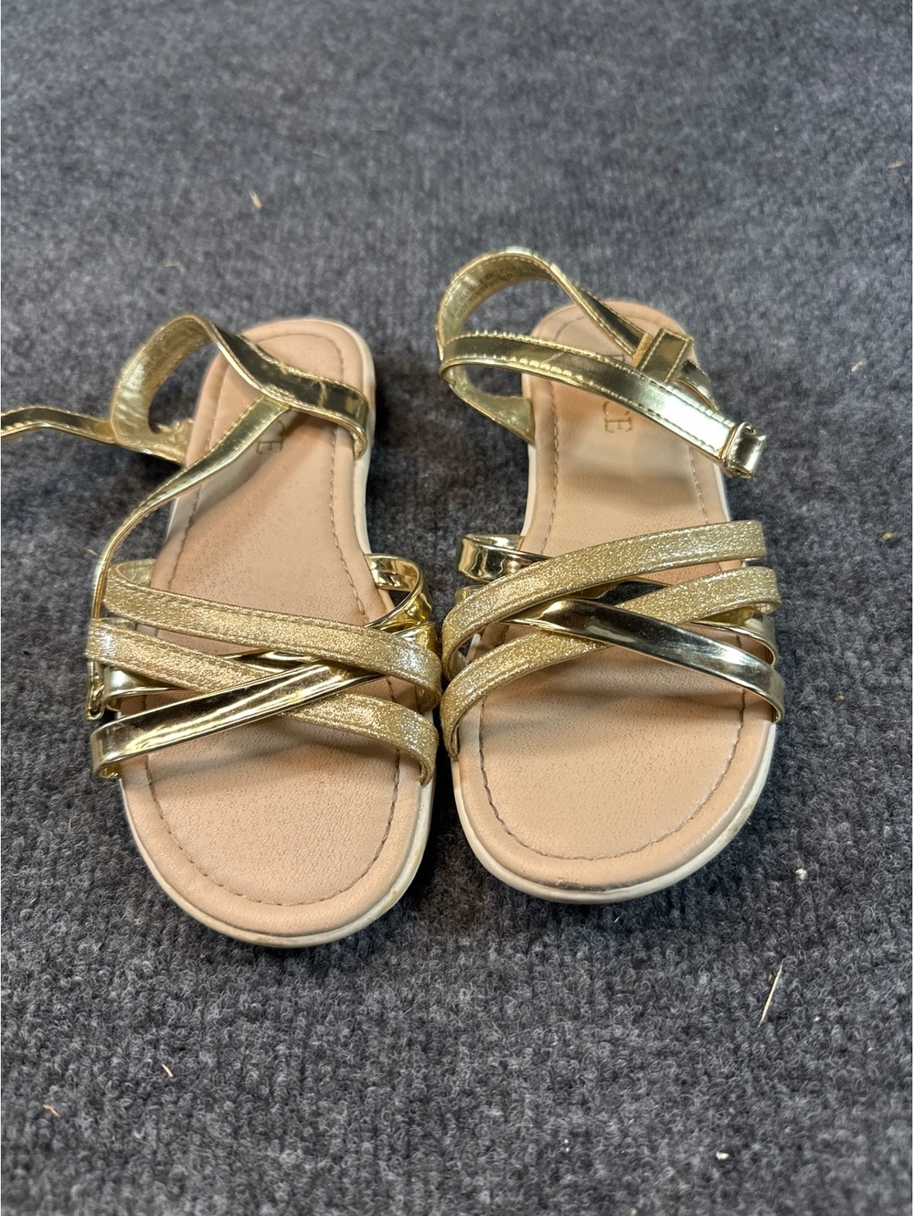 The Children’s Place Girls Size 1 Gold Metallic Strappy Dress Sandals